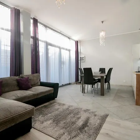 Miedzyzdrojski Rynek By Baltic *